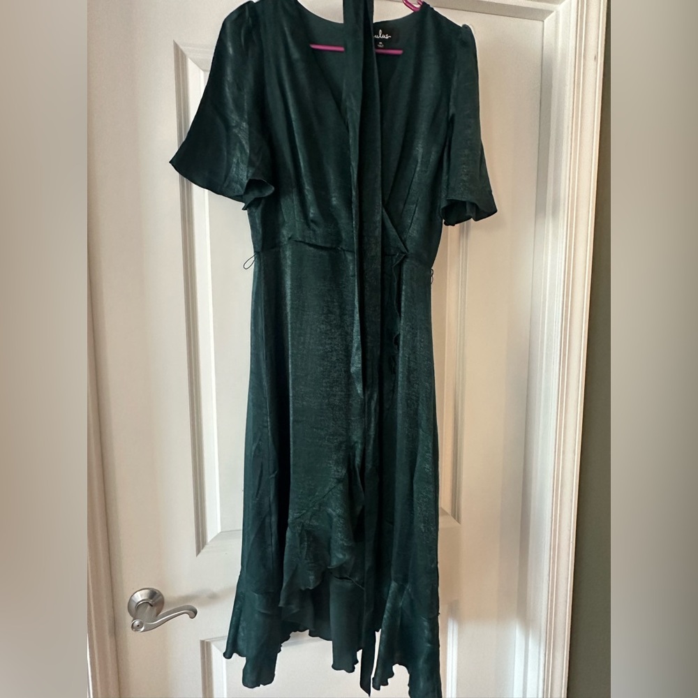 True hunter green wrap dress